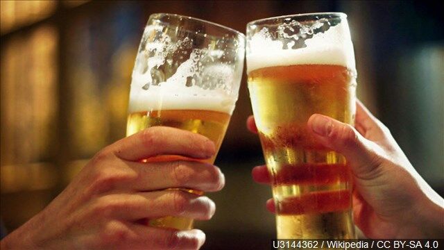 glasses of beer alcohol drinking mgn